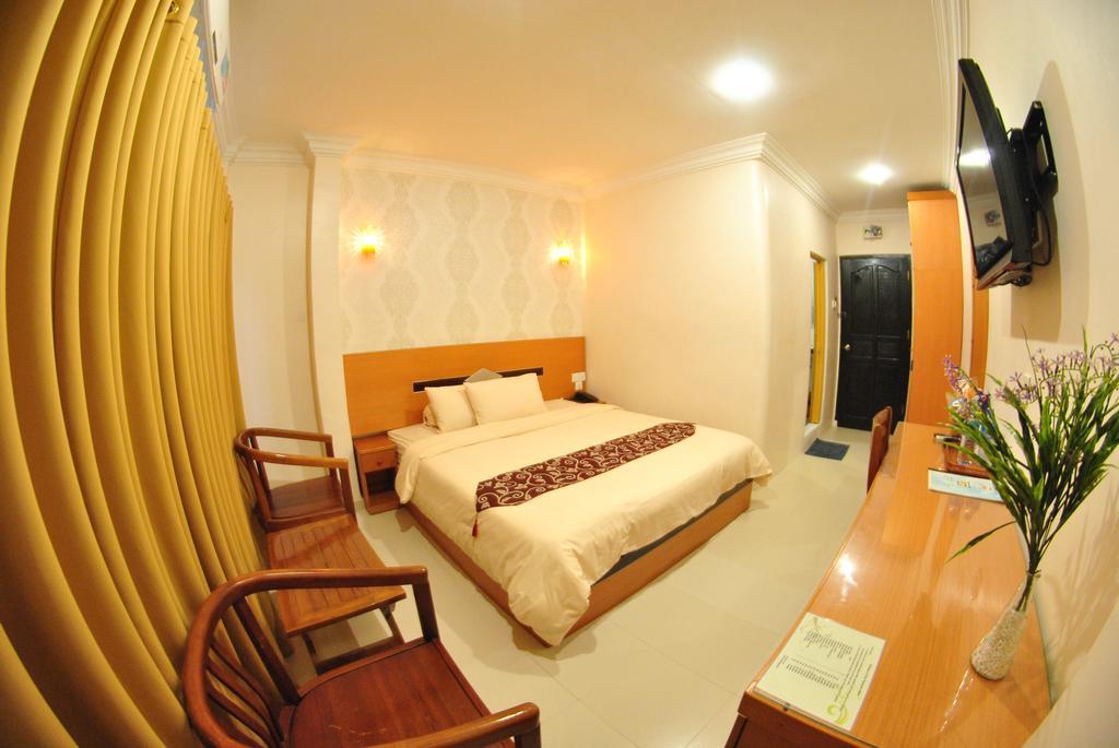 Hotel Panorama Tanjung Pinang Oda fotoğraf